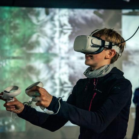 Biennale Sztuki i Technologii Przyszłości / e-POLIS miasto przyszłości